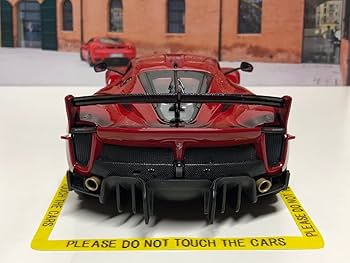 Amazon | Burago 1/18 Ferrari FXX K EVO レッドメタリック
